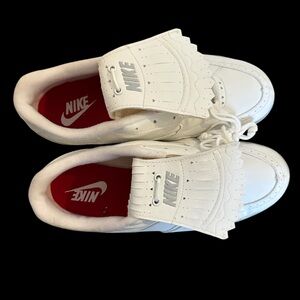 Vintage Nike Women’s Golf Shoes Size 8.5 ⛳️🤍